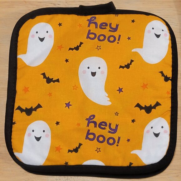 Halloween, hey boo! Oven Mitt & 4 Potholder set. Ghost & Bats. Never Used. - Picture 4 of 5